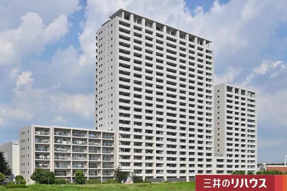 1LDK+S apartment in Adachi Ward, Tokyo - Photo 1