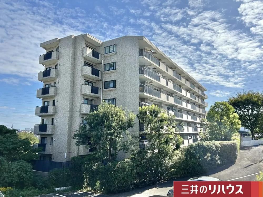 1LDK+S apartment in Hodogaya Ward, Yokohama, Kanagawa - Photo 1