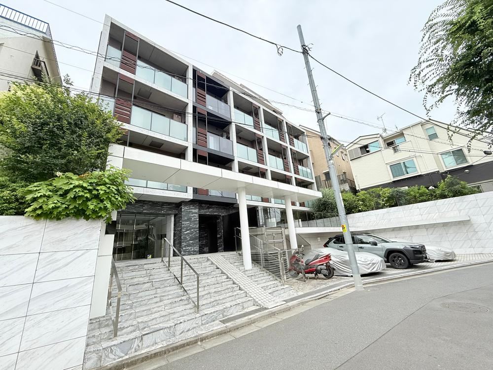 1LDK apartment in Setagaya Ward, Tokyo - Photo 1