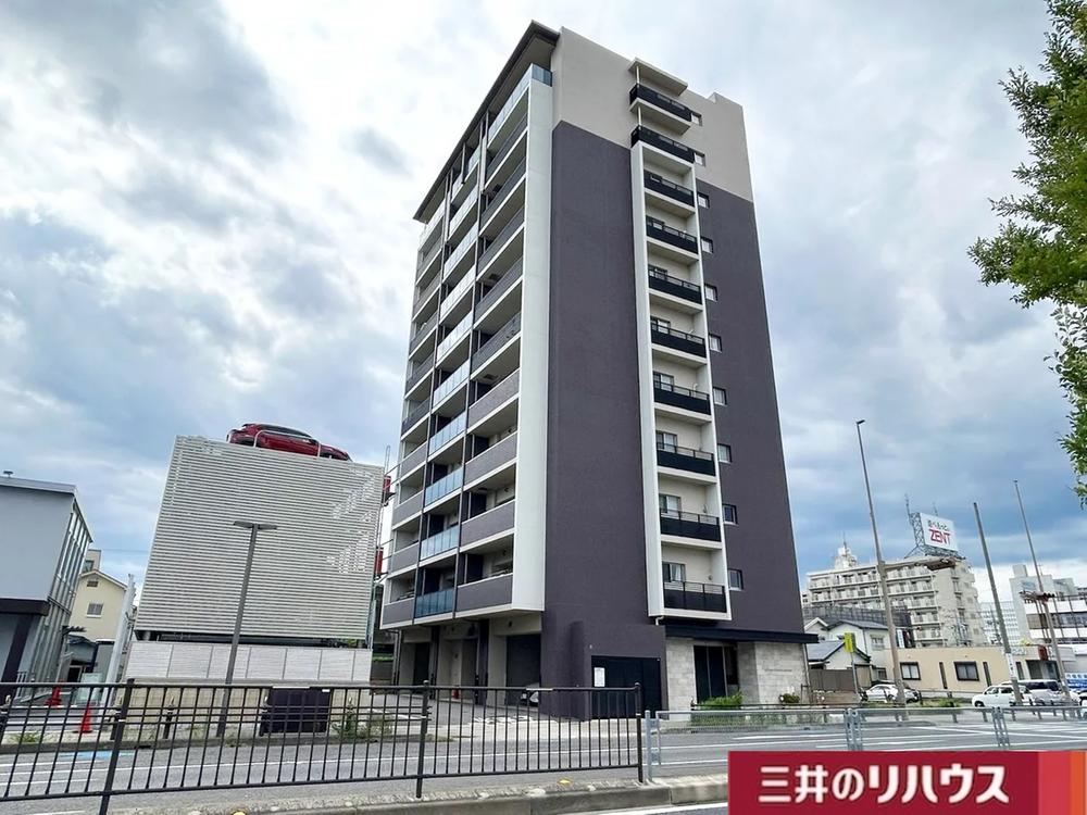 2LDK apartment in Toyota, Aichi - Photo 1
