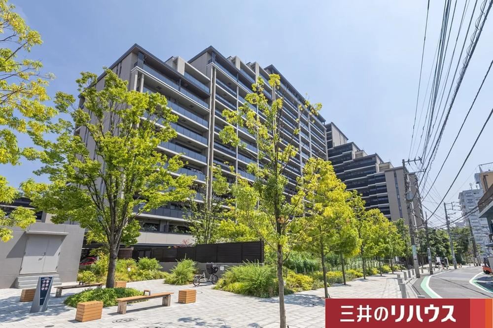 3LDK apartment in Toshima Ward, Tokyo - Photo 1
