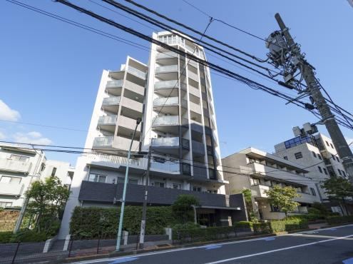 2LDK apartment in Shibuya Ward, Tokyo - Photo 1