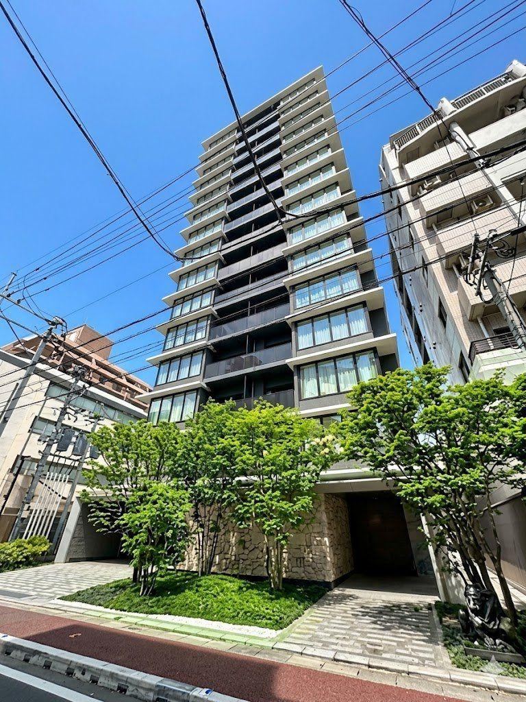 2LDK apartment in Chuo Ward, Fukuoka - Photo 1