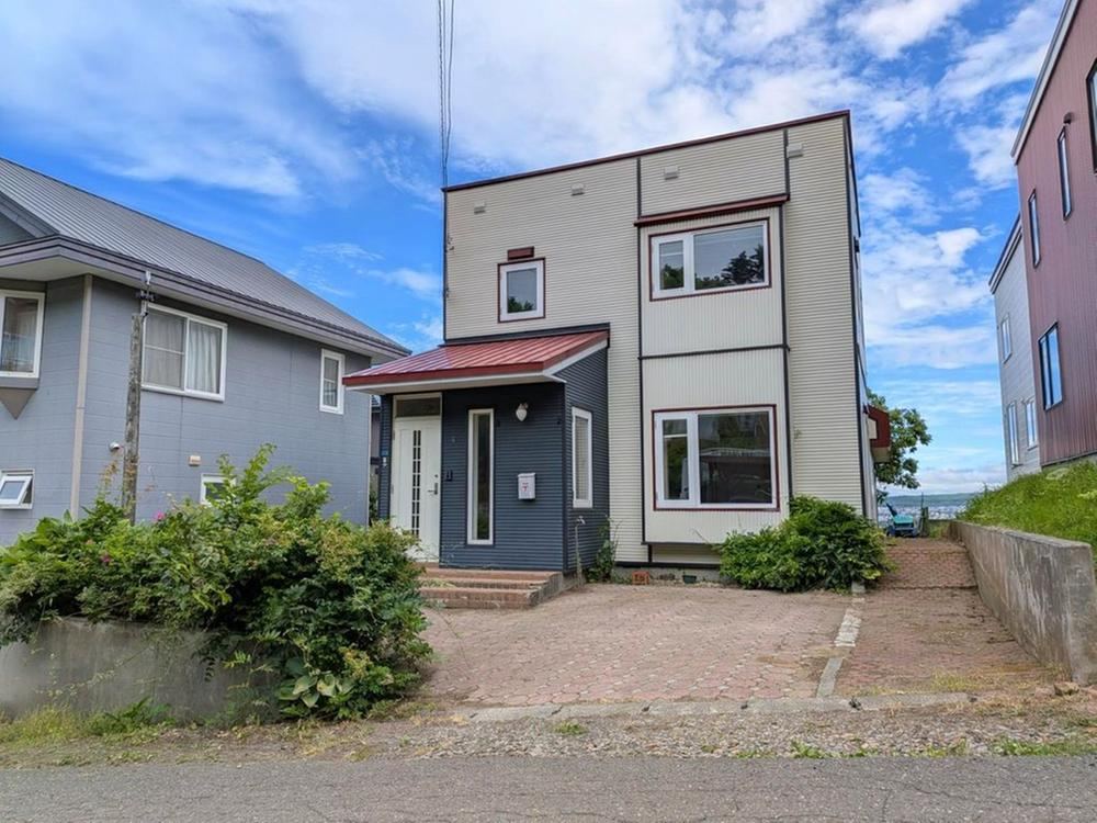 4LDK+S house in Minami Ward, Sapporo, Hokkaido - Photo 1