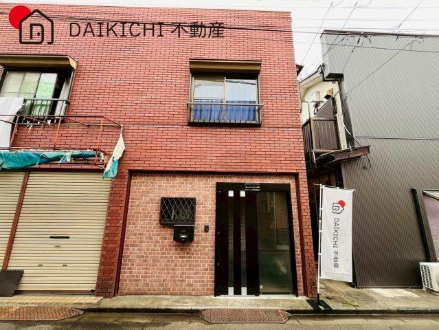 2LDK house in Sakado, Saitama - Photo 1