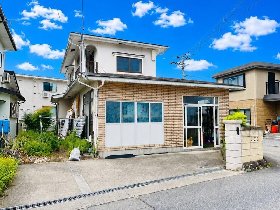 5DK house in Aizuwakamatsu, Fukushima - Photo 1