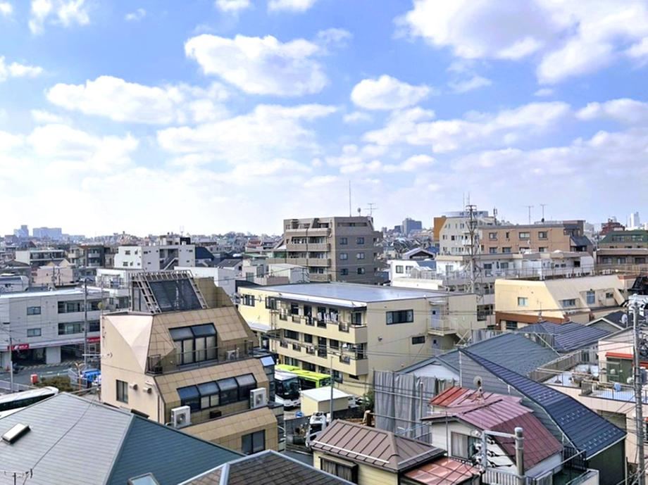 3LDK apartment in Toshima Ward, Tokyo - Photo 1
