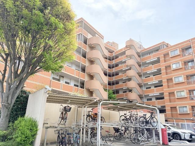 4LDK apartment in Higashimurayama, Tokyo - Photo 1