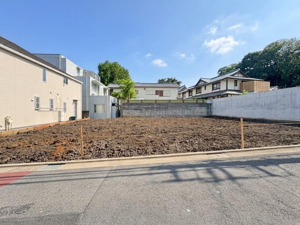 242 m² land in Meguro Ward, Tokyo - Photo 1