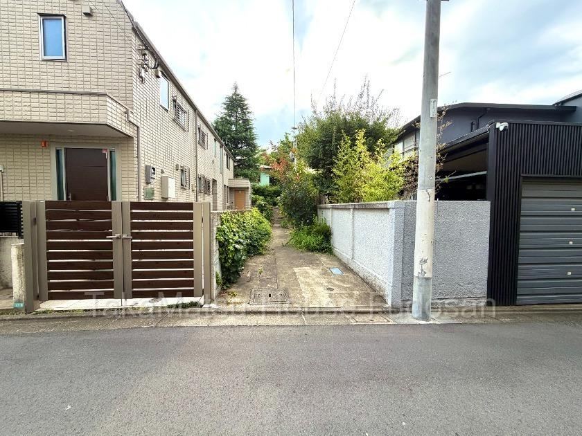 411 m² land in Meguro Ward, Tokyo - Photo 1