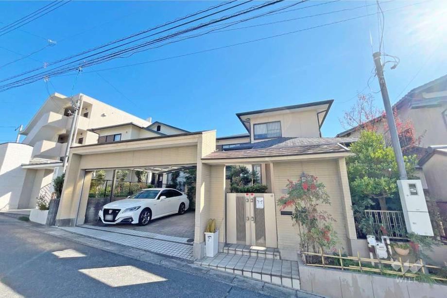 5LDK house in Nagakute, Aichi - Photo 1