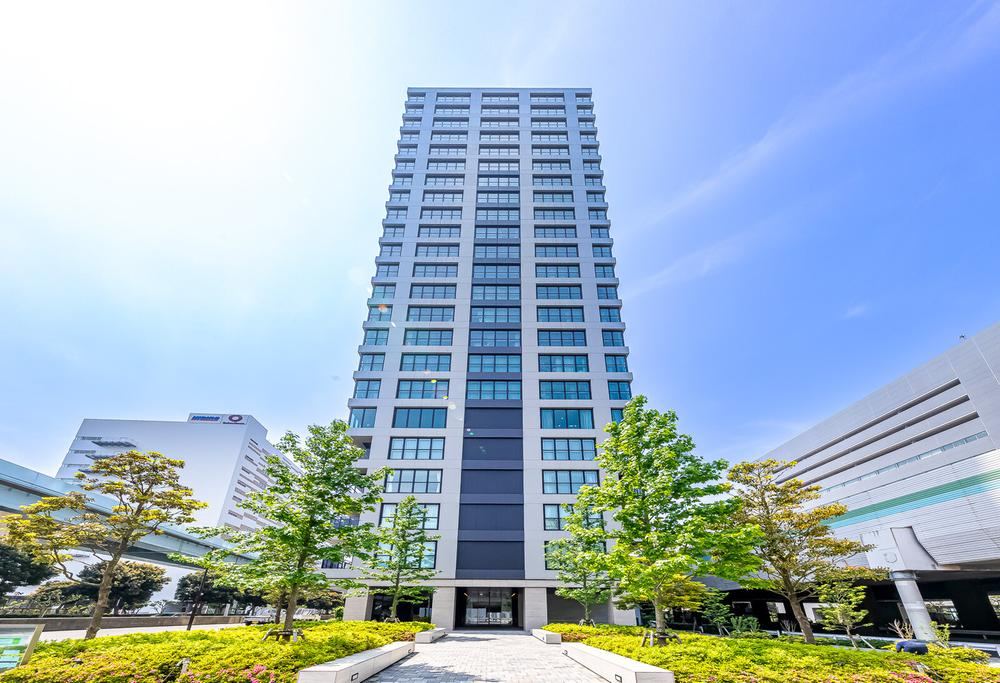 2LDK apartment in Minato Ward, Tokyo - Photo 1