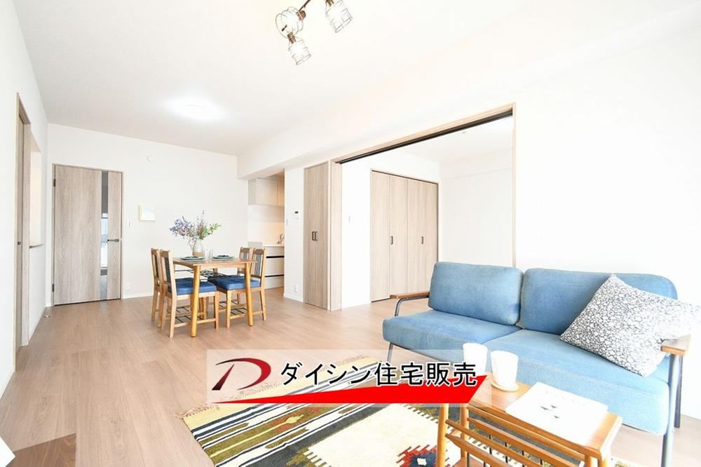 4LDK apartment in Naka Ward, Hiroshima - Photo 1