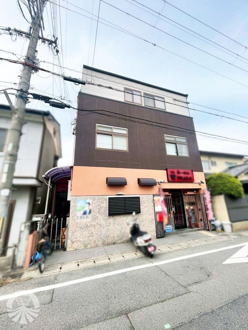 5LDK+S house in Fushimi Ward, Kyoto - Photo 1