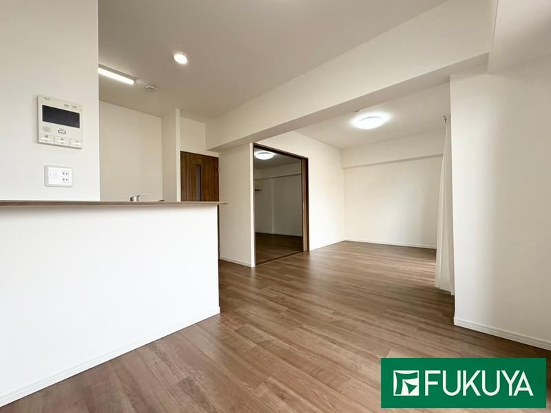 3LDK apartment in Higashiosaka, Osaka - Photo 1