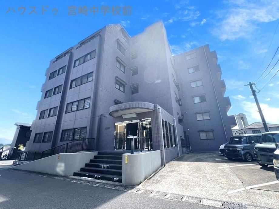 3LDK apartment in Miyazaki, Miyazaki - Photo 1