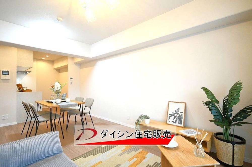 2LDK+S apartment in Asaminami Ward, Hiroshima - Photo 1