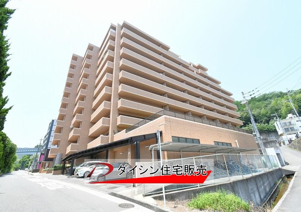 3LDK apartment in Nishi Ward, Hiroshima - Photo 1
