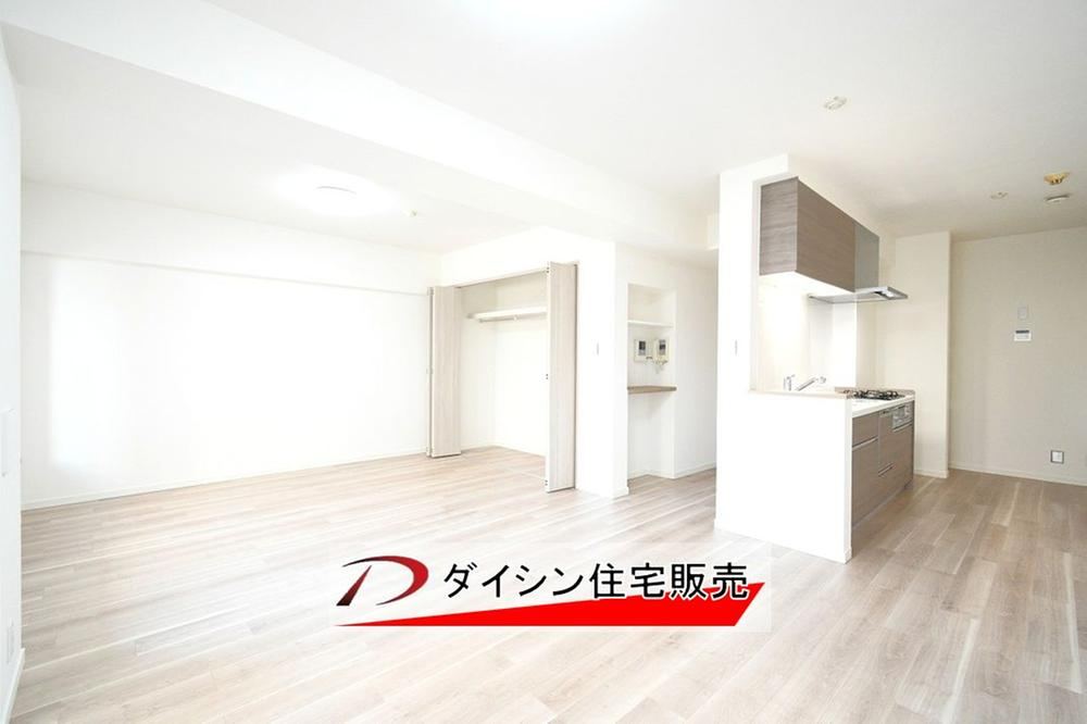 2LDK apartment in Naka Ward, Hiroshima - Photo 1
