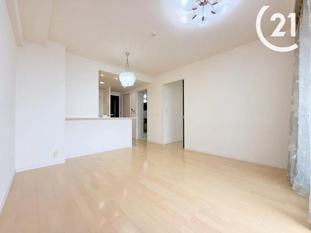 3LDK apartment in Konohana Ward, Osaka - Photo 1