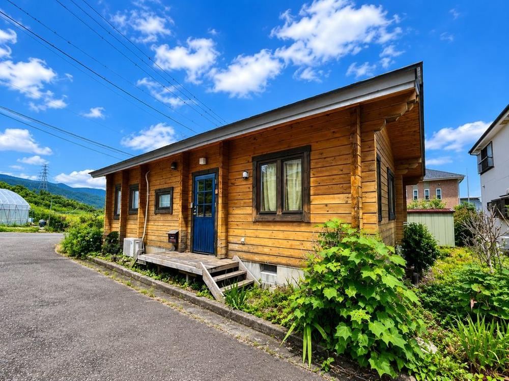 2LDK house in Hadano, Kanagawa - Photo 1