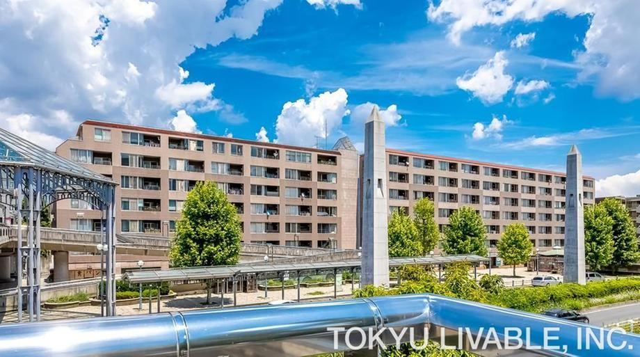 3LDK apartment in Tsuzuki Ward, Yokohama, Kanagawa - Photo 1