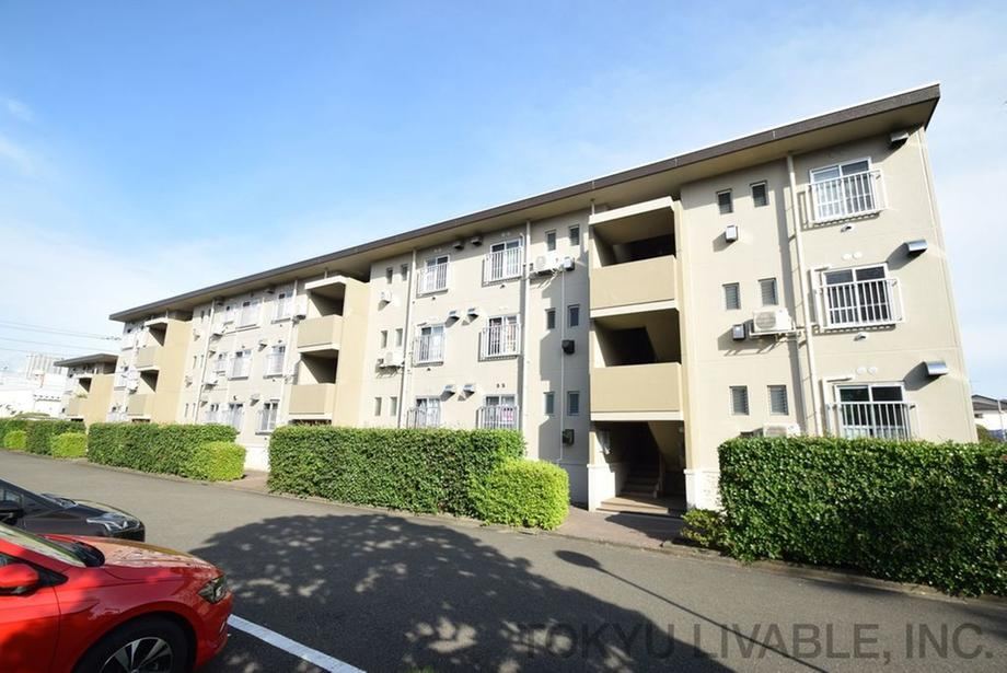 2DK apartment in Yamato, Kanagawa - Photo 1