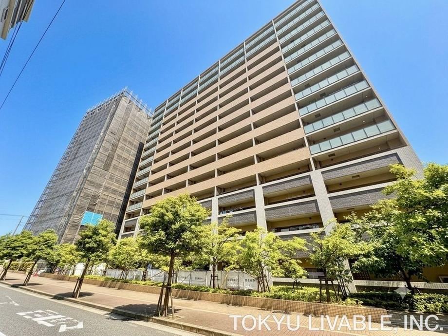 3LDK apartment in Konohana Ward, Osaka - Photo 1