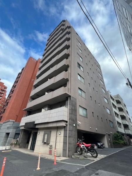 1LDK apartment in Minato Ward, Tokyo - Photo 1