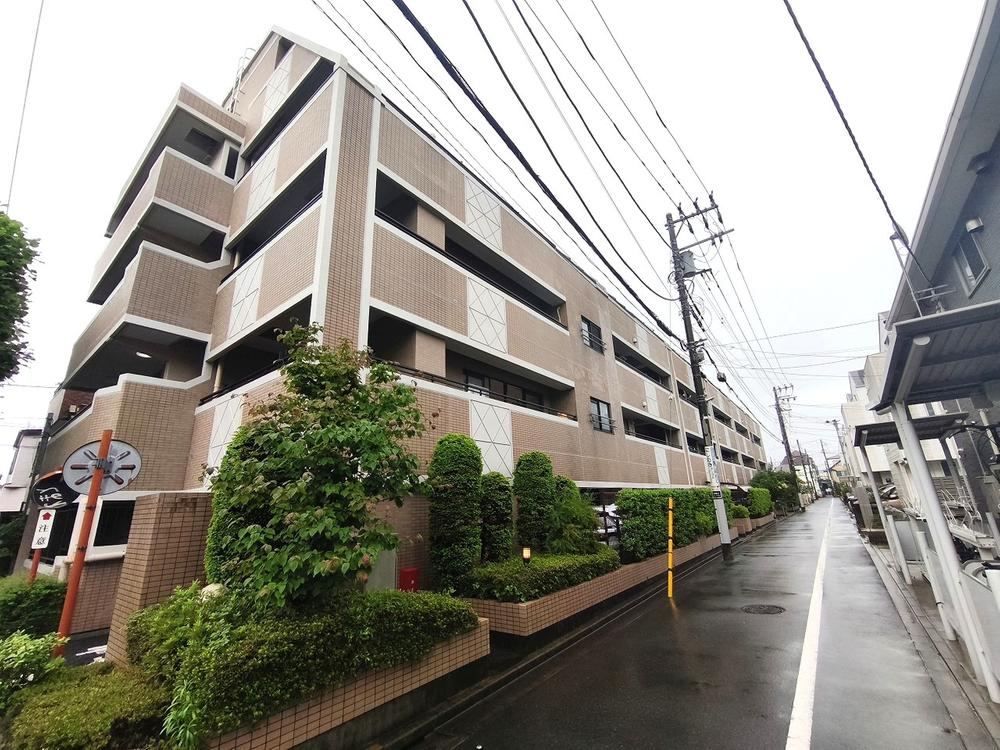 3LDK apartment in Edogawa Ward, Tokyo - Photo 1