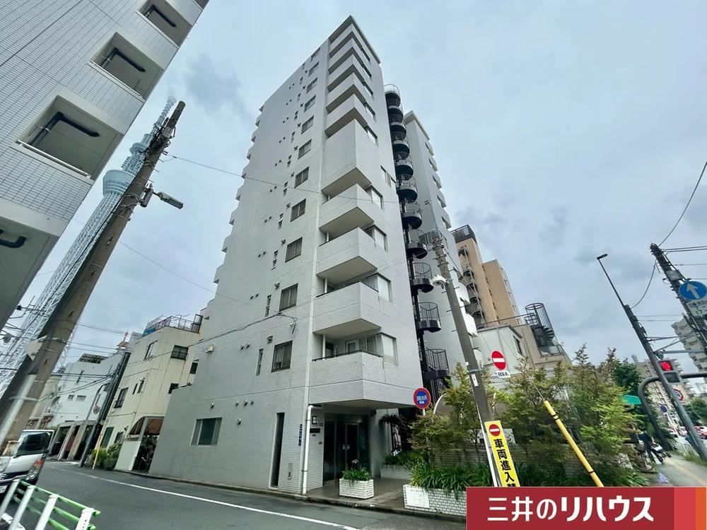 2LDK apartment in Sumida Ward, Tokyo - Photo 1