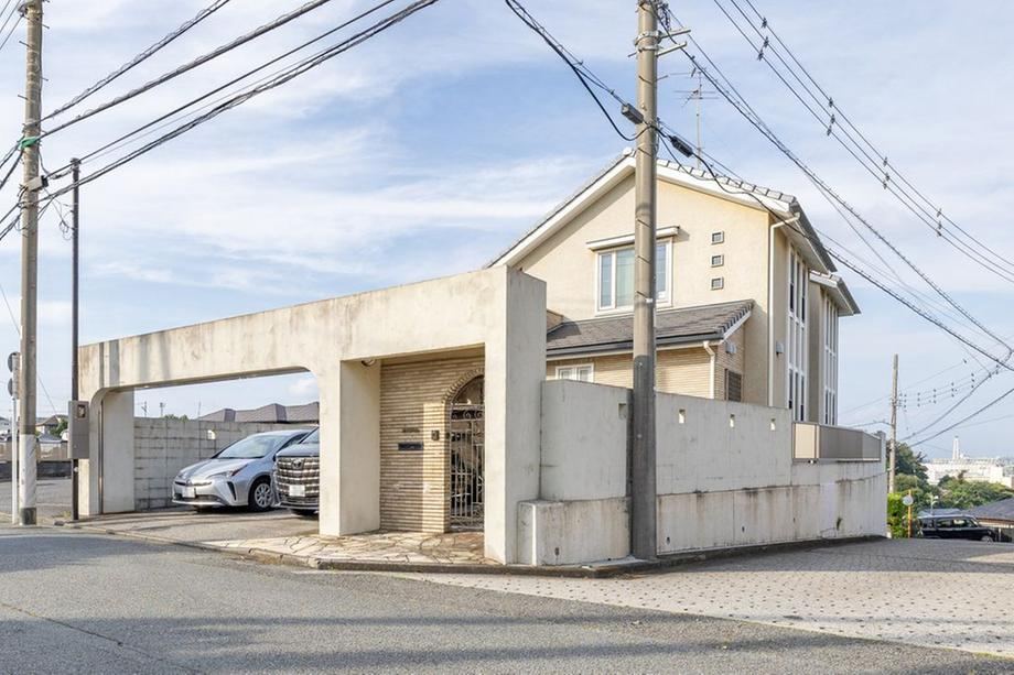 2LDK+S house in Isogo Ward, Yokohama, Kanagawa - Photo 1