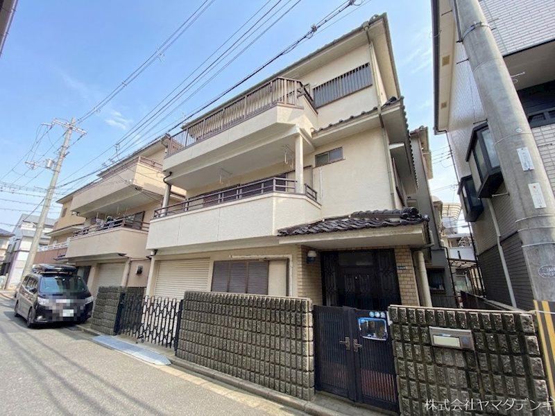 4LDK house in Ibaraki, Osaka - Photo 1