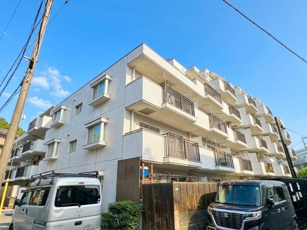 2DK apartment in Kohoku Ward, Yokohama, Kanagawa - Photo 1