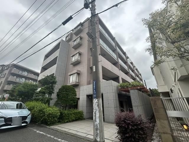 3LDK apartment in Tsurumi Ward, Yokohama, Kanagawa - Photo 1