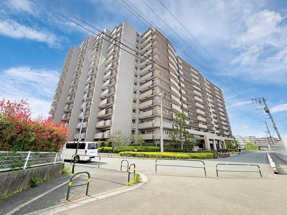 3LDK apartment in Adachi Ward, Tokyo - Photo 1