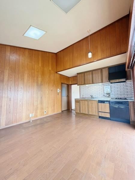 5DK apartment in Shijonawate, Osaka - Photo 1
