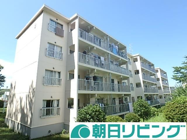 2LDK apartment in Midori Ward, Yokohama, Kanagawa - Photo 1