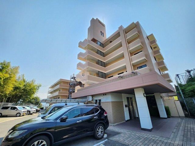 4LDK apartment in Minami Ward, Hiroshima - Photo 1