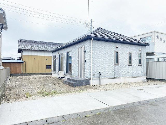 3LDK+S house in Joso, Ibaraki - Photo 1