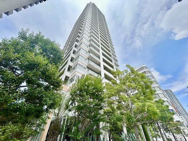 2LDK apartment in Kita Ward, Osaka - Photo 1