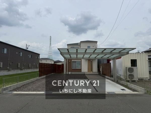 4LDK house in Ichinomiya, Aichi - Photo 1