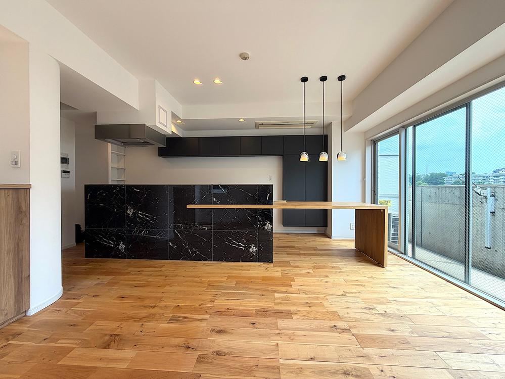 2LDK apartment in Meguro Ward, Tokyo - Photo 1