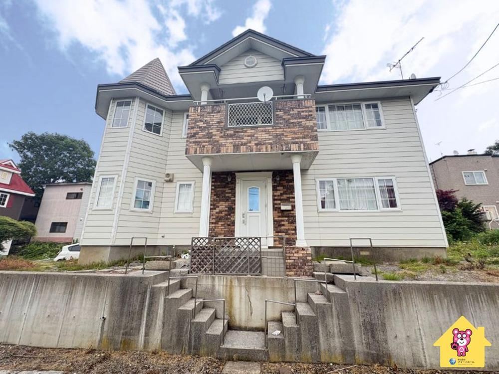 5LDK house in Hakodate, Hokkaido - Photo 1
