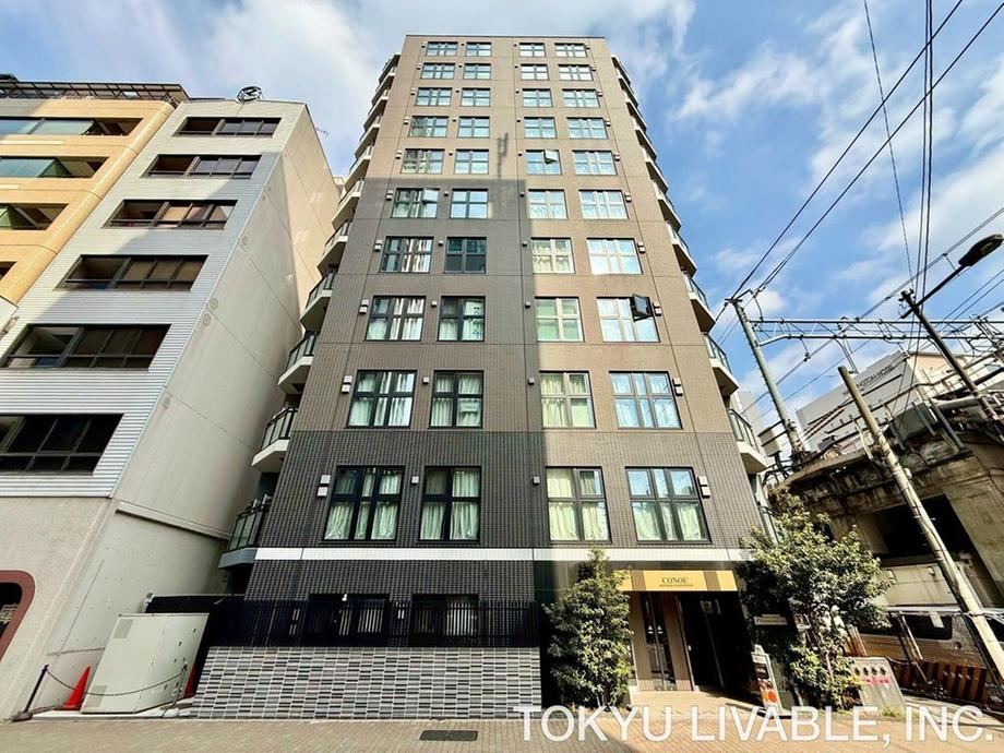 3LDK apartment in Chiyoda Ward, Tokyo - Photo 1