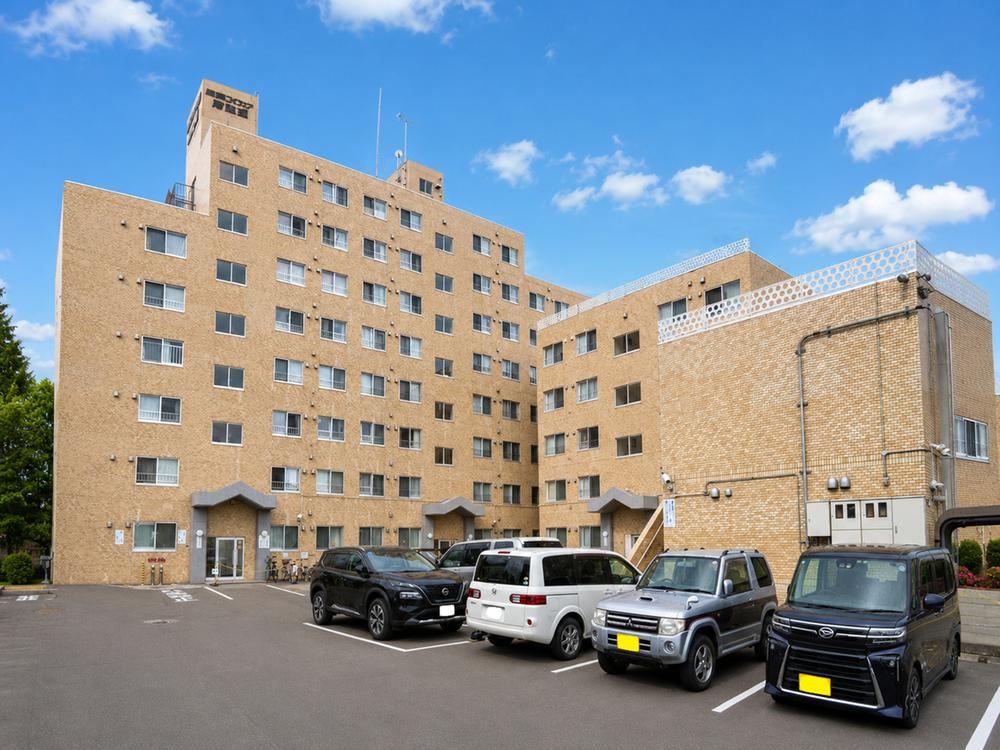 3LDK apartment in Higashi Ward, Sapporo, Hokkaido - Photo 1