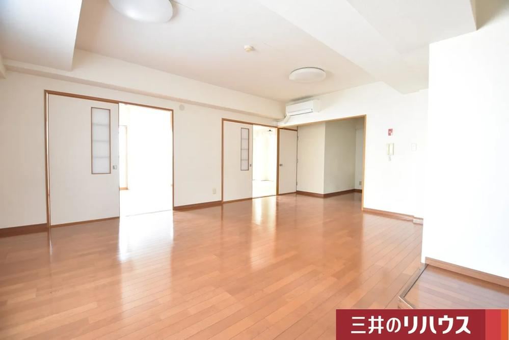 3LDK+S apartment in Kita Ward, Okayama - Photo 1