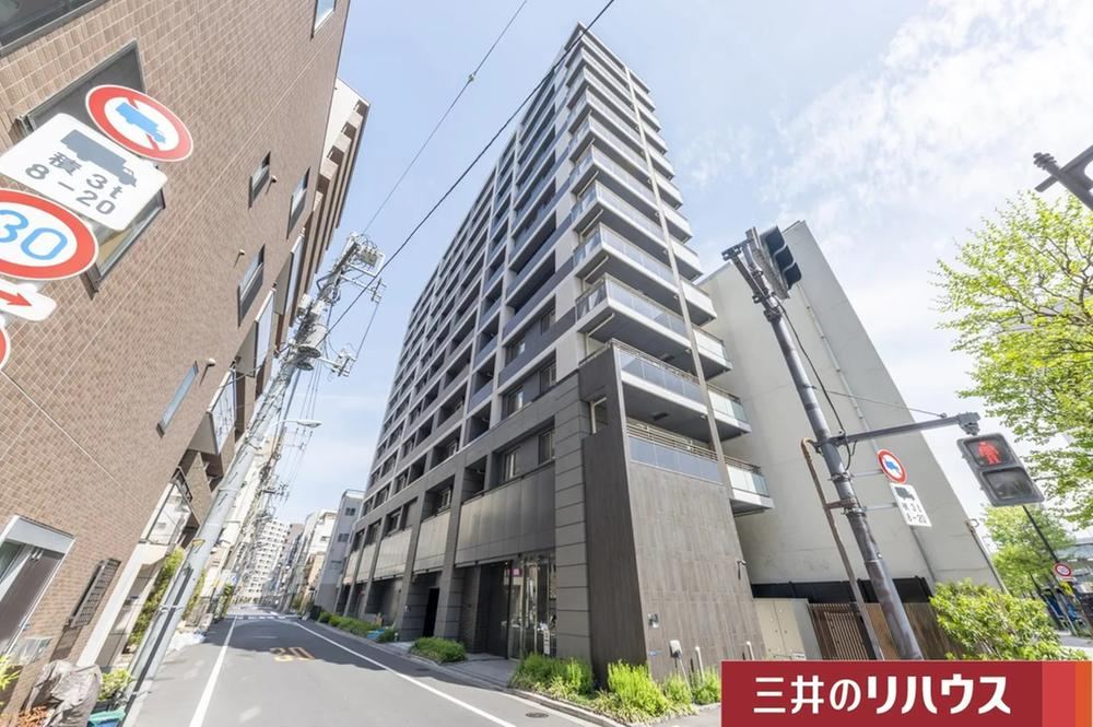 2LDK apartment in Chuo Ward, Tokyo - Photo 1