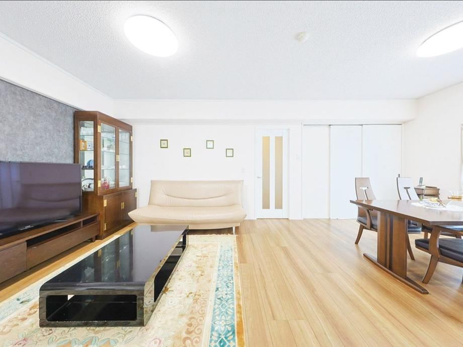 3LDK apartment in Nishinomiya, Hyogo - Photo 1
