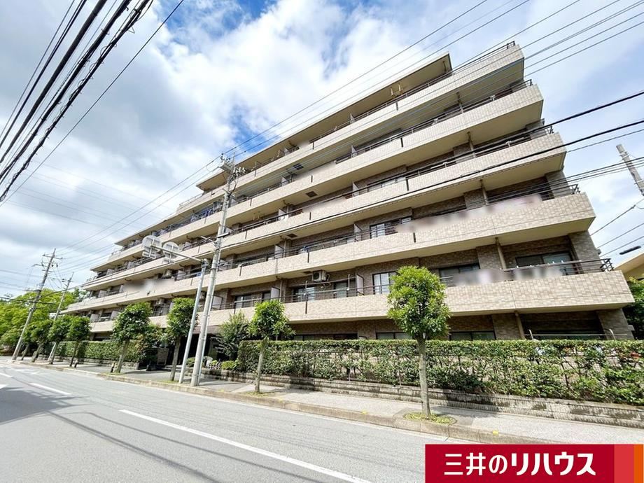 3LDK apartment in Warabi, Saitama - Photo 1